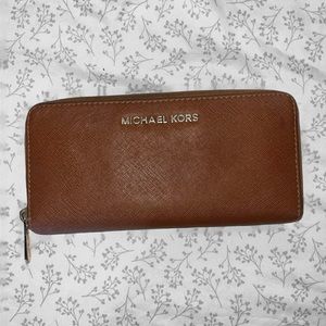Michael Kors Jet Set Leather Tan Continental Wallet